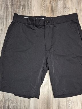 Kenneth Cole Men's Black Flat-Front Shorts